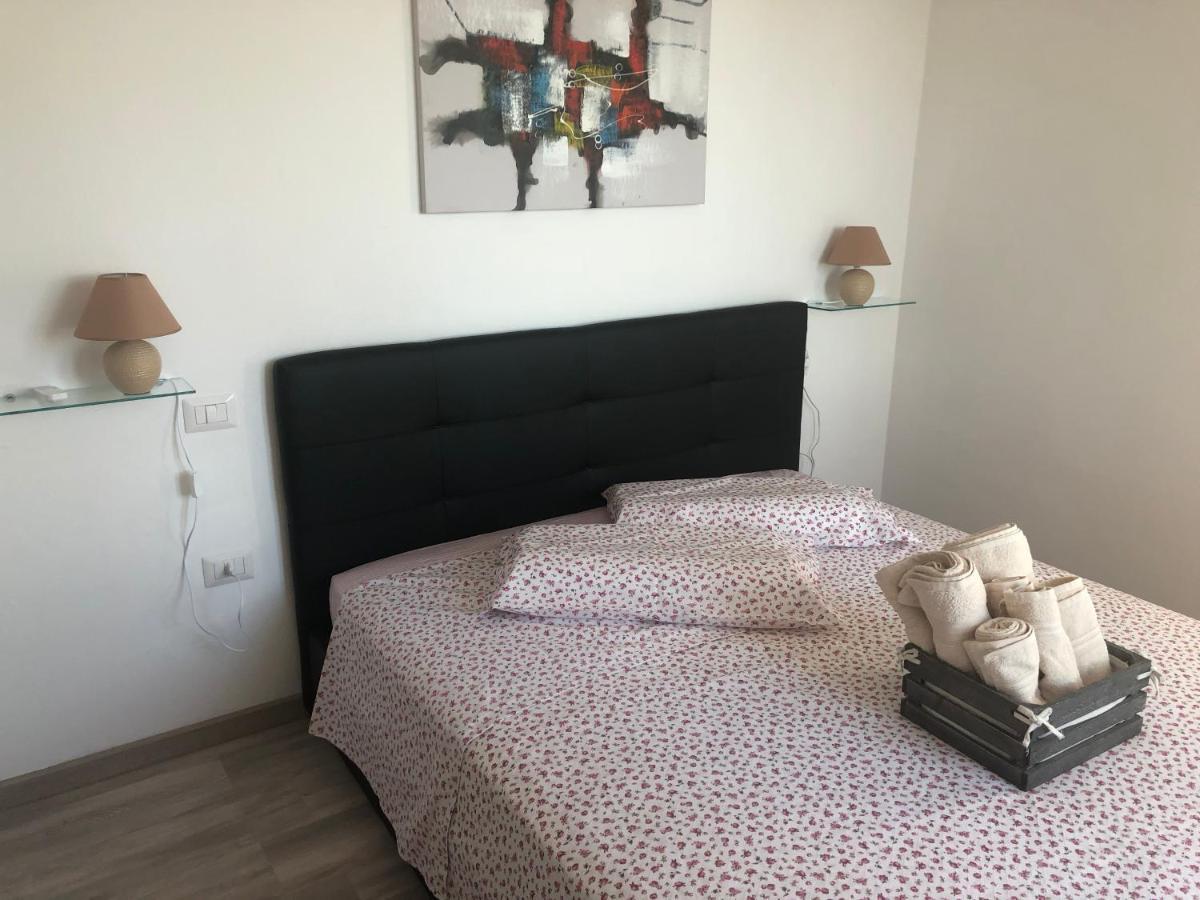 Serraenna Bedrooms 包内伊 外观 照片